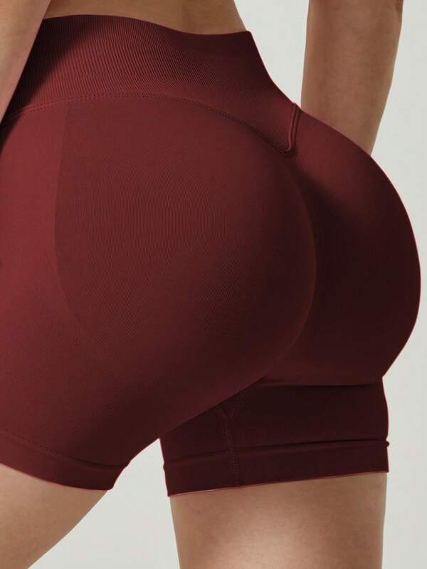 Women's seamless butt lift sports shorts, suitable for gym workouts, cycling, running, black leggings, summer style